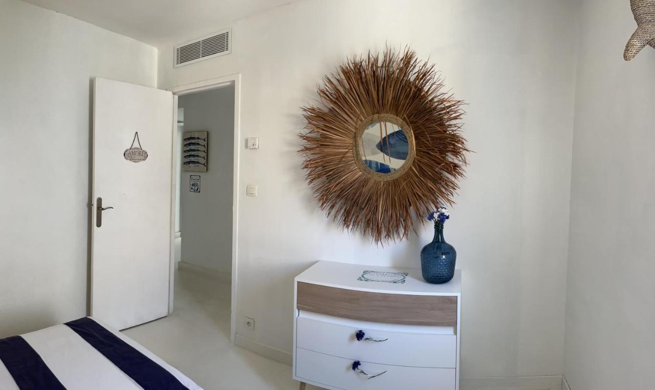 Les Galets Bleus De Calvi * Calvi (Corsica)
